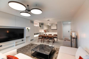 Henry's Appt with a private Suite 415 - Shared kitchen